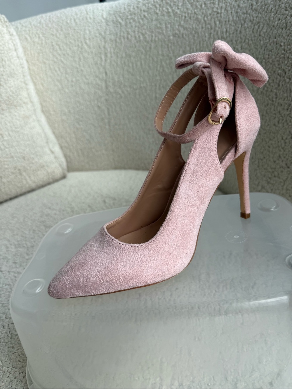 Women's Blush Pink Suede Pointed-Toe Ankle Strap Heels Size 7